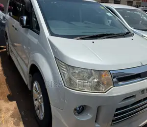 Mitsubishi Delica 2012 White