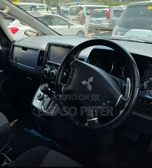 Mitsubishi Delica 2012 White