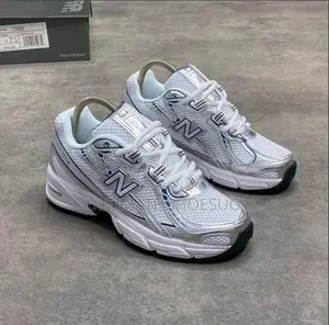 New Balance Abzorb 740