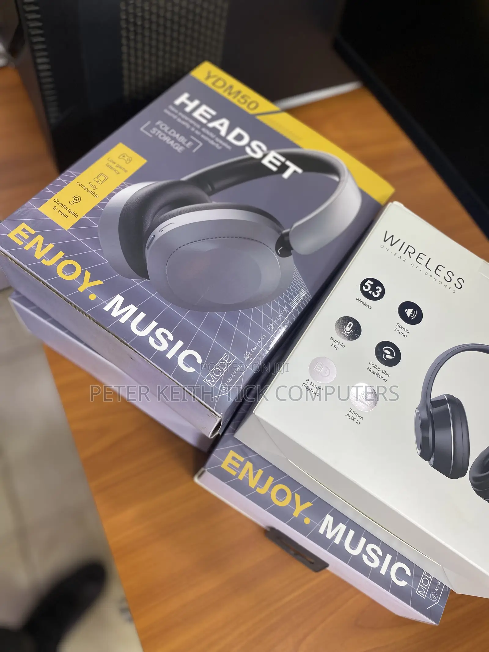 Wireless Bluetooth Headphones With Optional Plug in Jack Cable 3.5mm