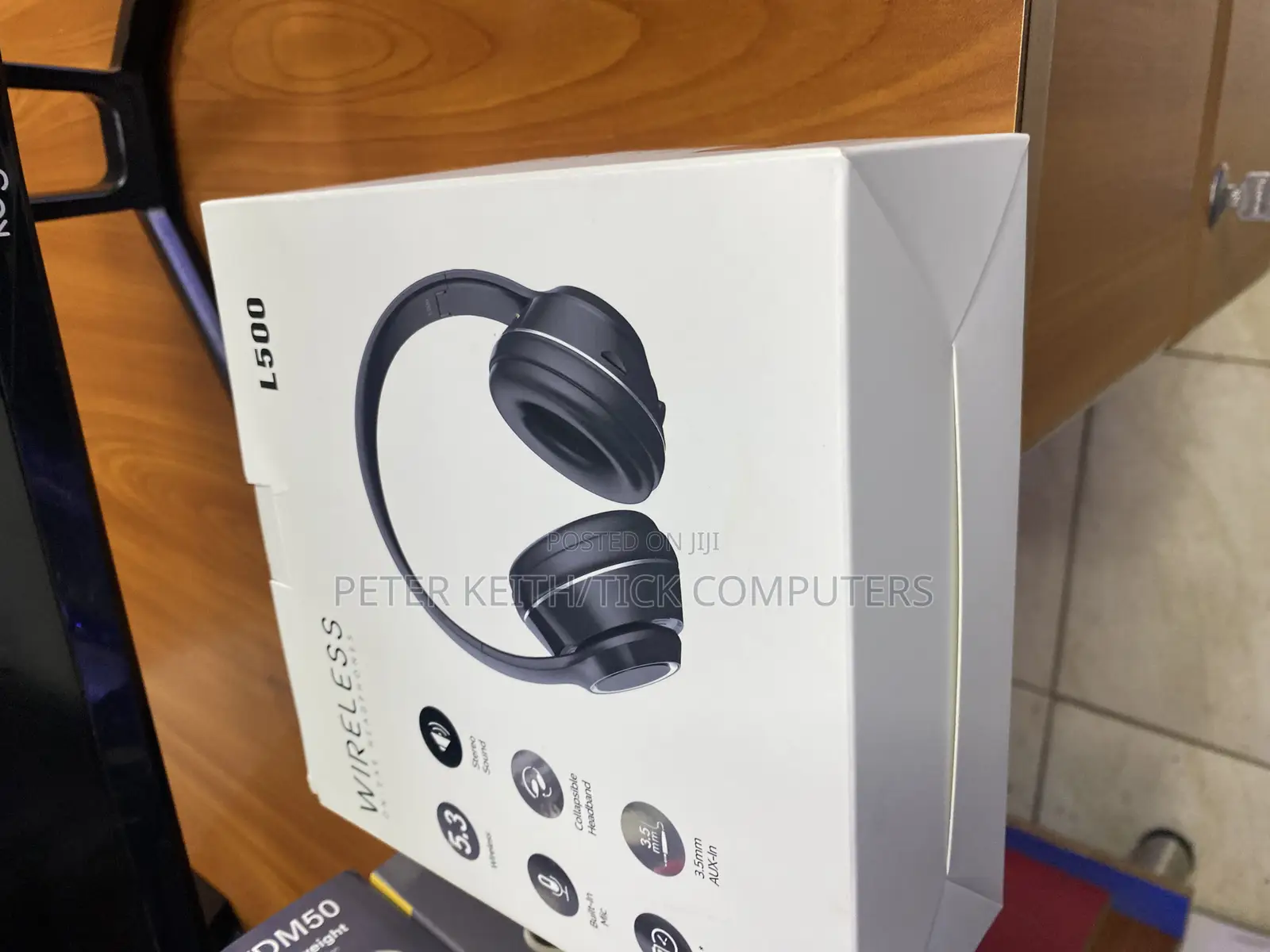 Wireless Bluetooth Headphones With Optional Plug in Jack Cable 3.5mm