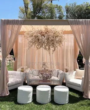 Kevin’S Rustic Decoration