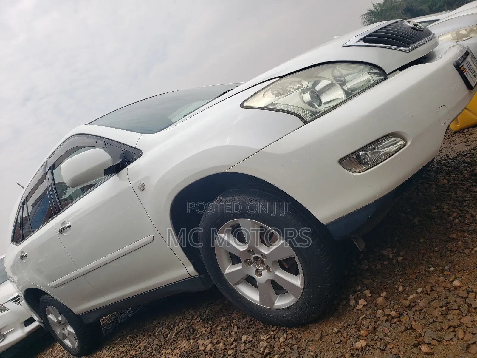 Toyota Harrier 2.4 2010 White