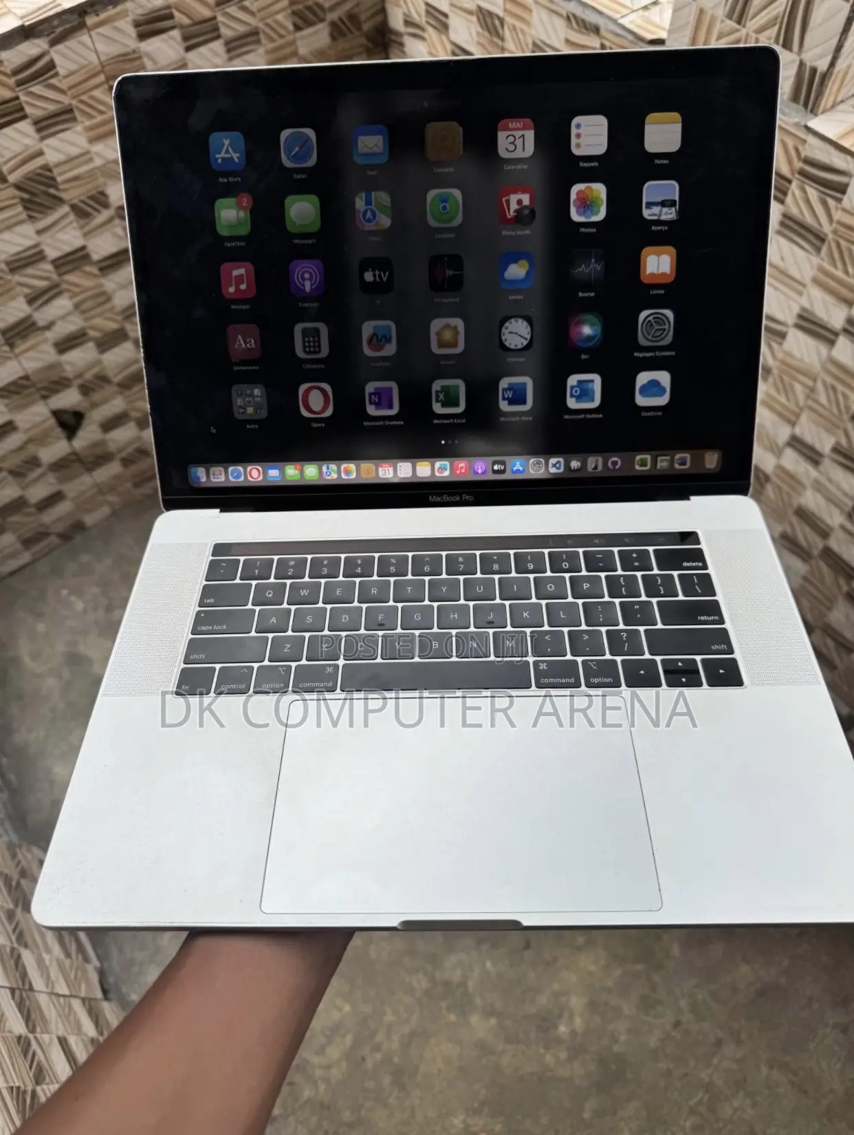 Laptop Apple MacBook Pro 8GB Intel Core I7 SSD 256GB