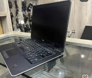 Laptop Dell Latitude 14 E7470 4GB Intel Core I5 SSD 256GB
