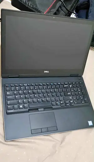 Laptop Dell Precision 7530 32GB Intel Core I7 SSD 512GB