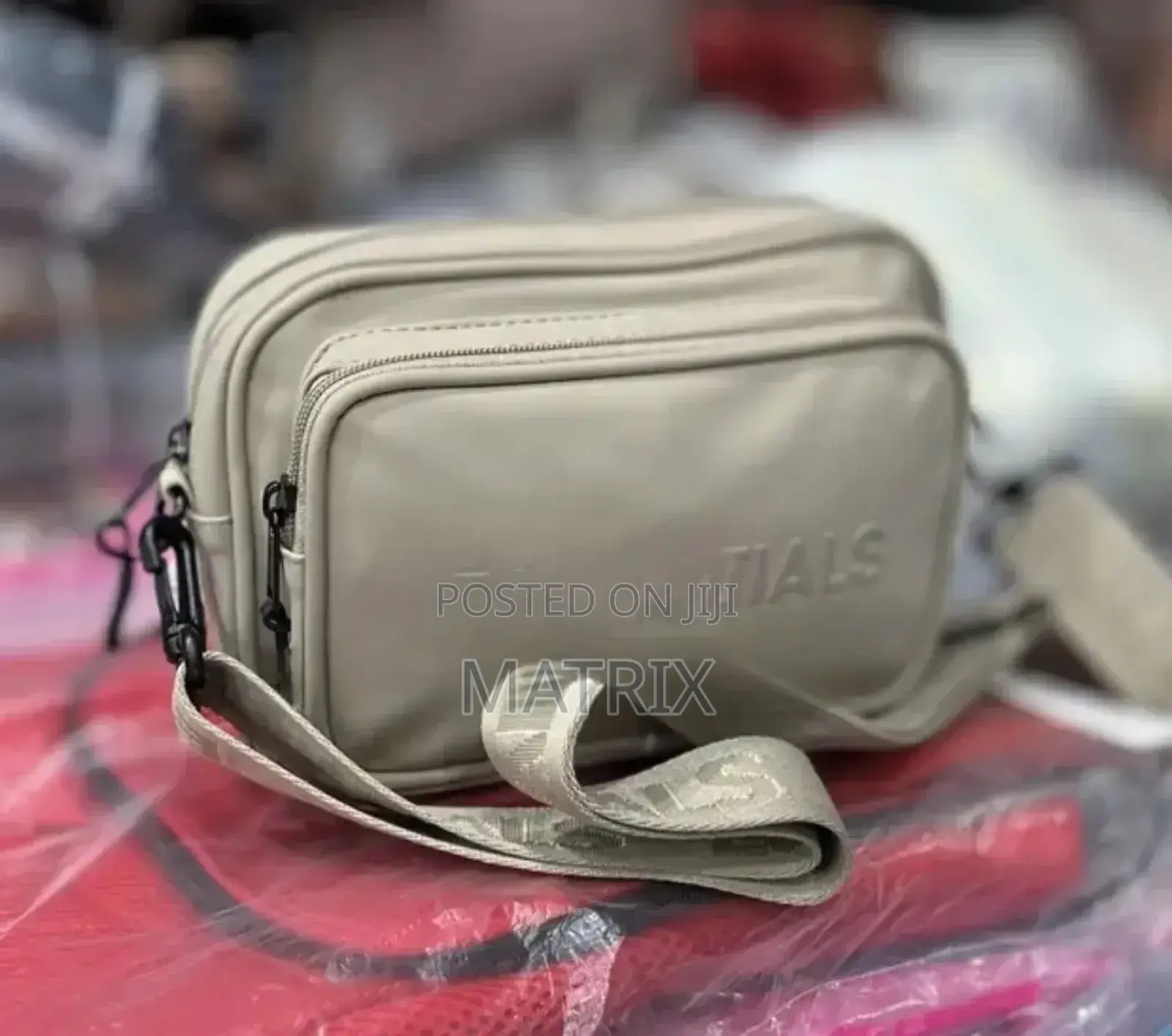 Essential Sling Bag