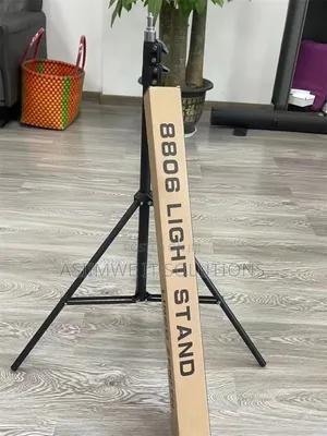 Light Adjustment Tripod Stand