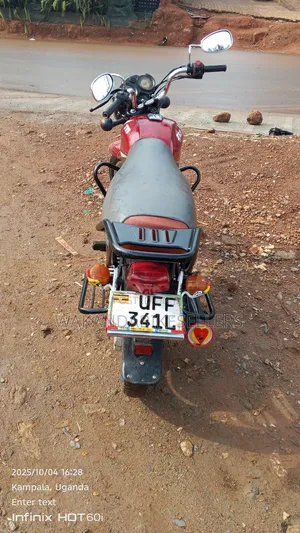 TVS HLX 125 2022 Red