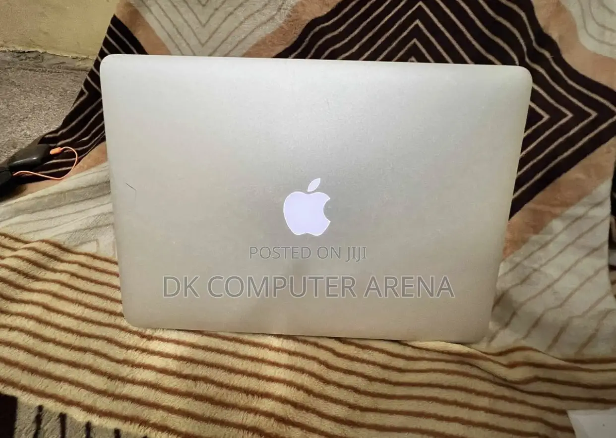 Laptop Apple MacBook Air 2015 6GB Intel Core I5 SSD 250GB