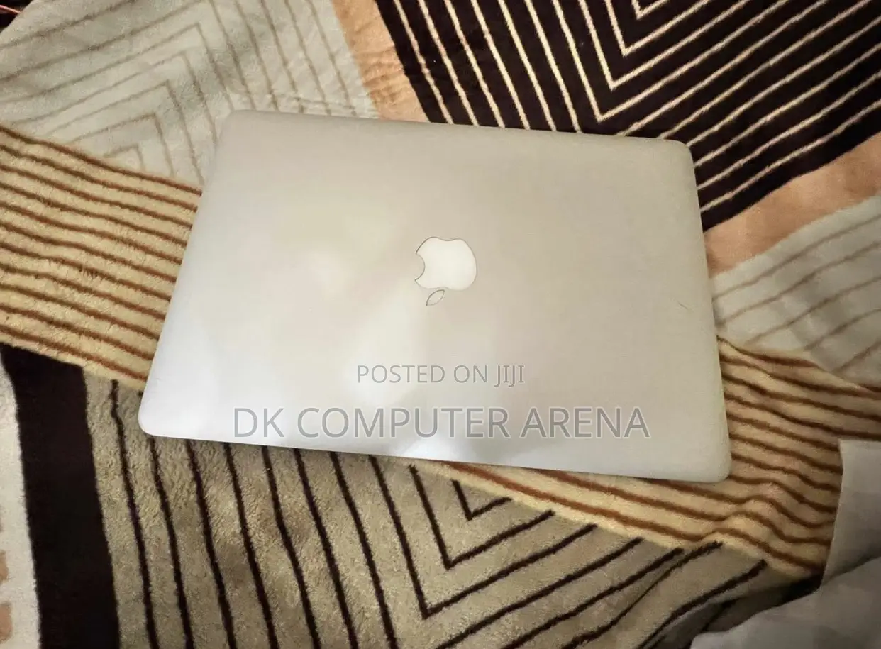 Laptop Apple MacBook Air 2015 6GB Intel Core I5 SSD 250GB