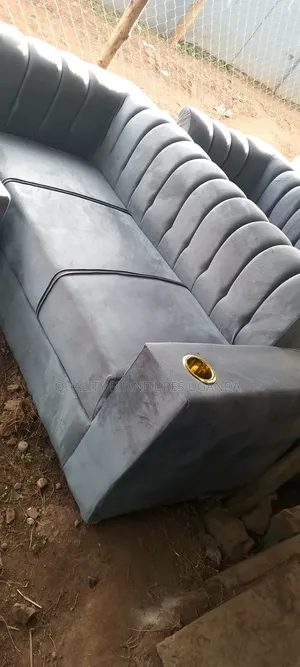 Solid Cupholder 3 Seater