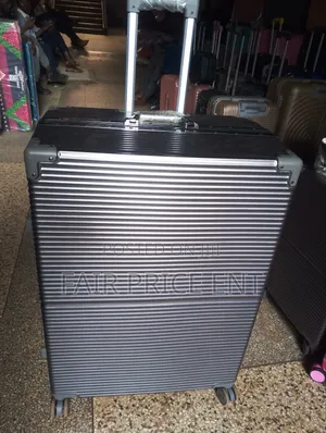 Noble Vip Extra Large Aluminium Plastic Suitcase. Extra Large.(Gray).