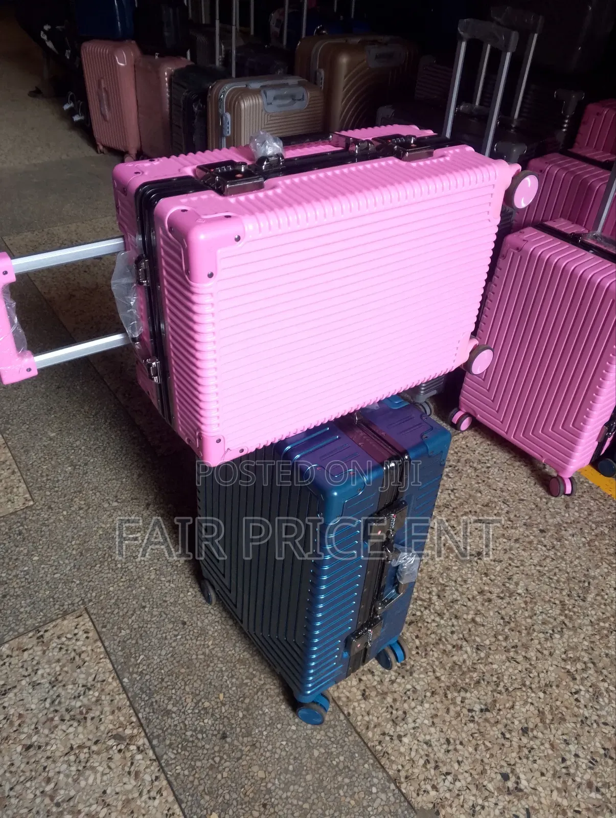 Noble Portable Travelling Portable Bag. ( Pink)