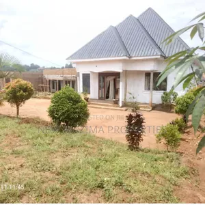 3bdrm House in Nsangi Maya, Central Division for sale