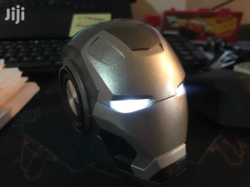 Black Mini Wireless Iron Man Helmet Bluetooth LED Speaker