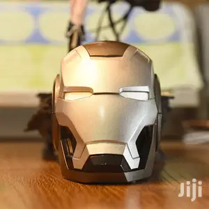 Black Mini Wireless Iron Man Helmet Bluetooth LED Speaker