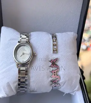 Daniel Wellington Watch Plus Free  Bracelete