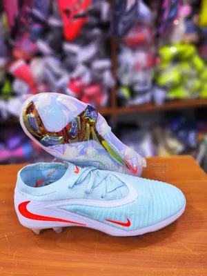 Nike Phantom Luna 111 Football Boots Original