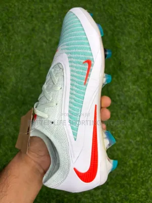 Nike Phantom Luna 111 Football Boots Original
