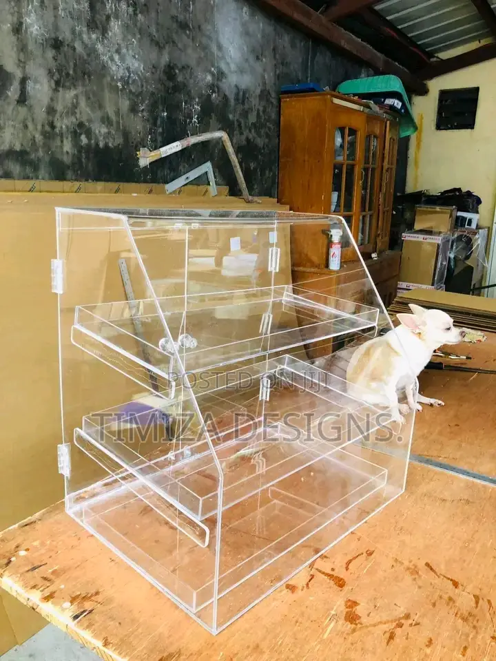 Clear Counter Top Showcase