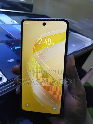 Infinix Smart 8 64 GB Green