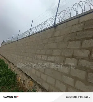 Electric Fence With Tamper Alarm