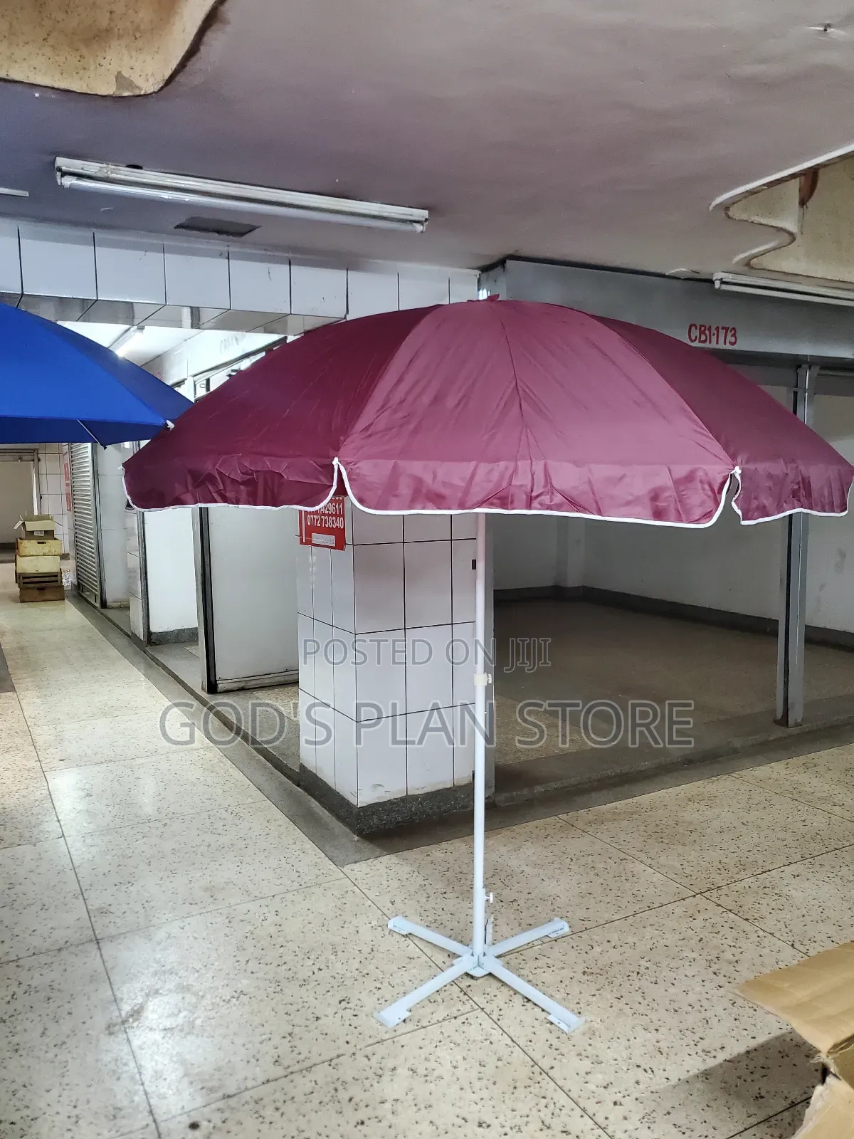 Customized Outdoor Beach Umbrella/ Garden Umbrellas and Base