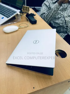New Laptop Dell XPS 13 9310 8GB Intel Core I7 SSD 512GB