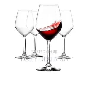 Glass 4 Pieces of Wine Glasses-Colorless