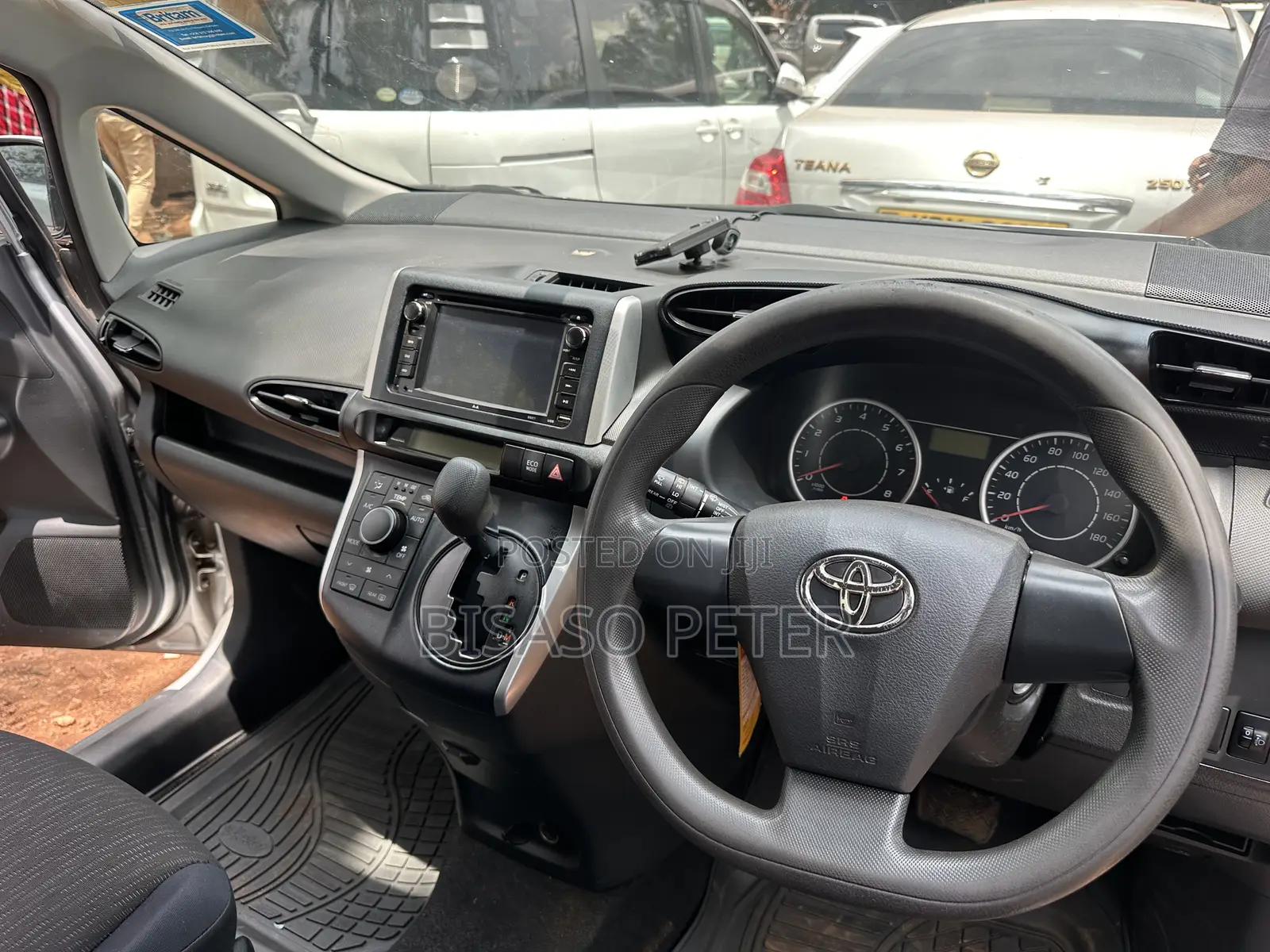 Toyota Wish 2010 Silver