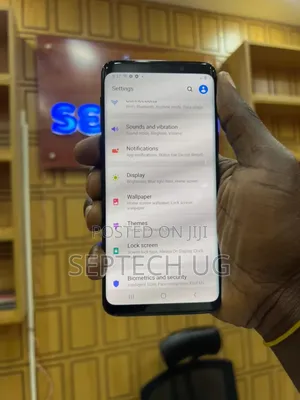 New Samsung Galaxy S9 64 GB Black