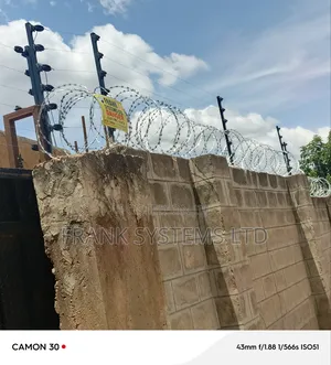 Electric Fence With Intrusion Alarm System