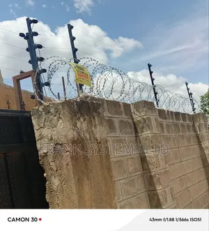 Electric Fence With Intrusion Alarm System