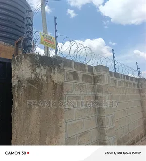 Electric Fence With Intrusion Alarm System