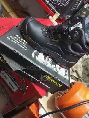 Safetoe Boots