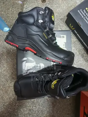 Safetoe Boots