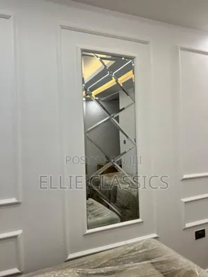 Bevaled Mirror