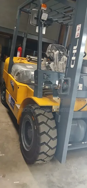 Diesel Forklift 3 Tom
