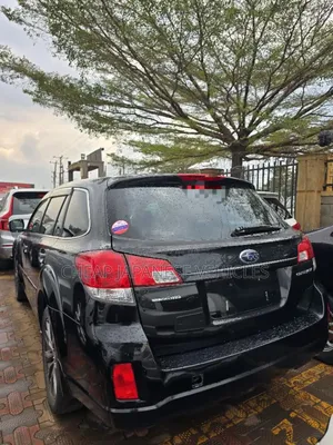 Subaru Outback 2013 Black