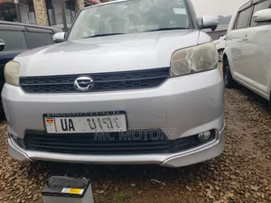 Toyota Corolla Rumion Hatchback 1.5 FWD 2011 Silver