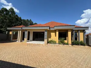 4bdrm Bungalow in Muyenga, Central Division for rent