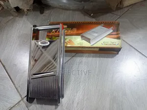 Ppular Stainless Steel Vegetable Slicer