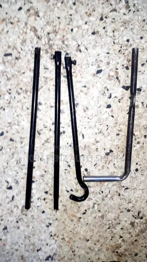 Landcruiser Ronaldo Spare Tyre and Jack Handles
