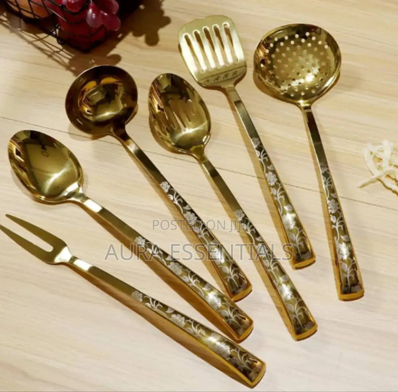 Stainless Steel Kitchen Utensil Set With A Stand