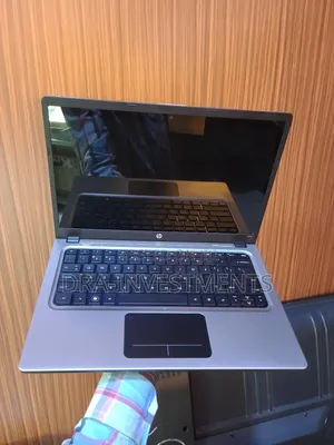 New Laptop HP Folio 13 8GB Intel Core I5 SSD 256GB