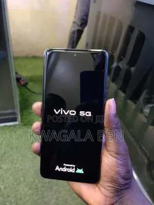 New Vivo V50 512 GB Gray