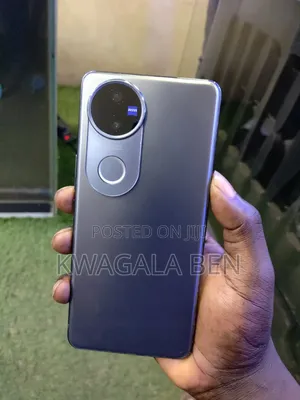 New Vivo V50 512 GB Gray