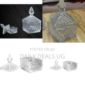 Transparent Crystal Relief Salt Storage Glass Jar Sugar Bowl Seal