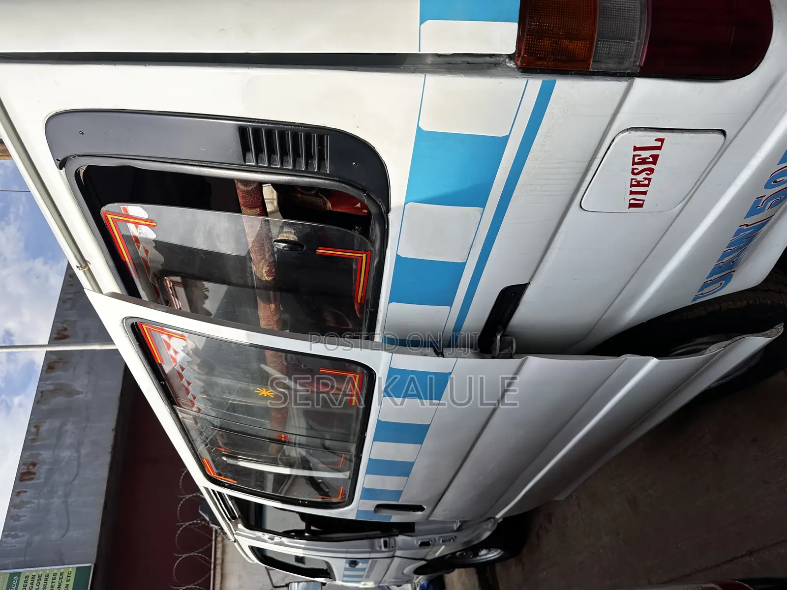 Toyota HiAce 1998 White